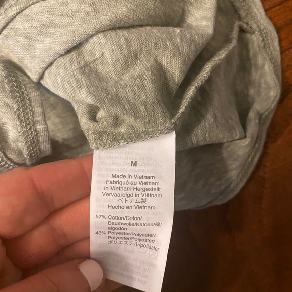 NWOT Women’s J. Crew tank top - Picture 5 of 6